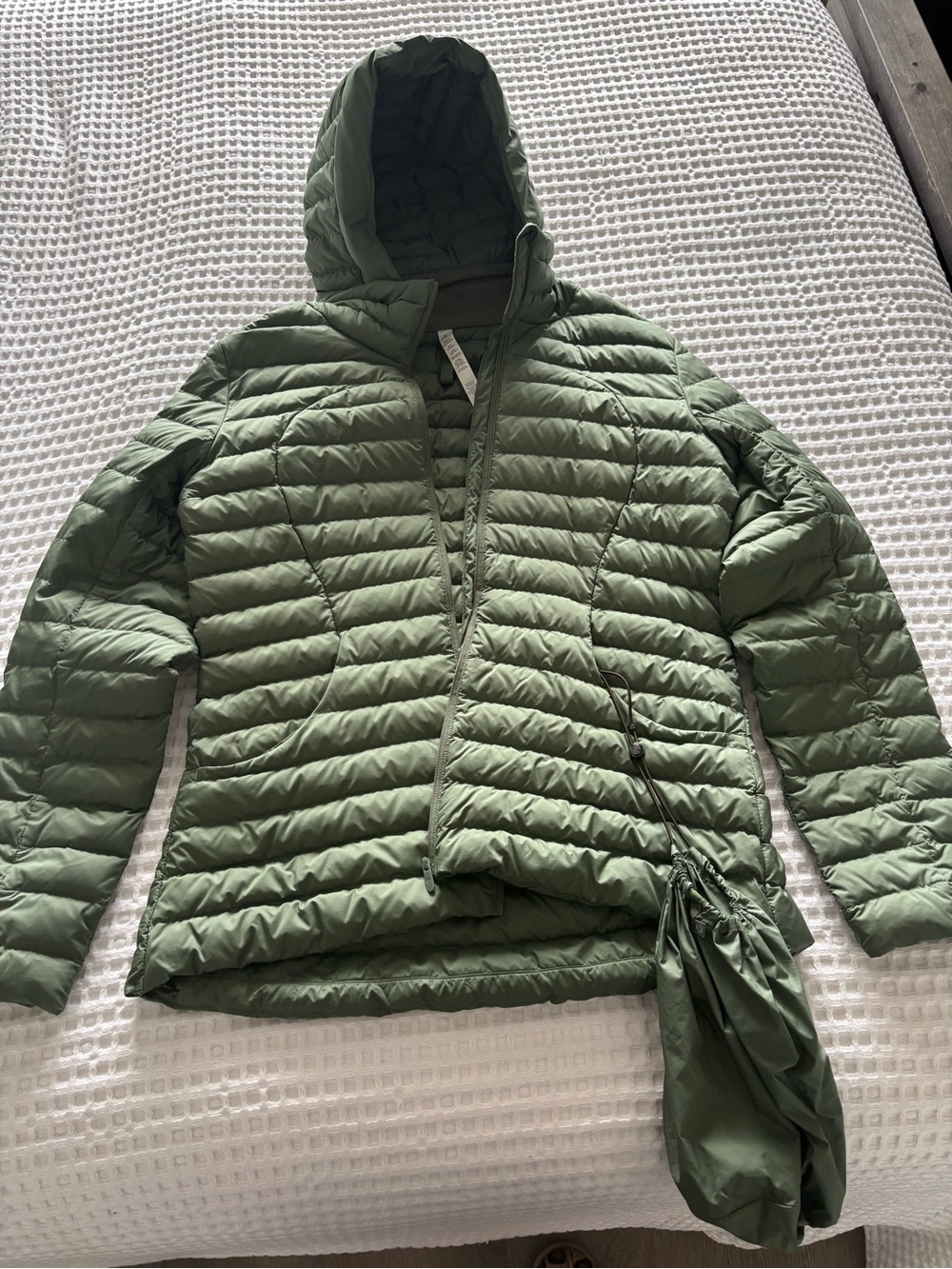 lululemon athletica Lightweight Quilted Hooded Puffer Jacket - Olive